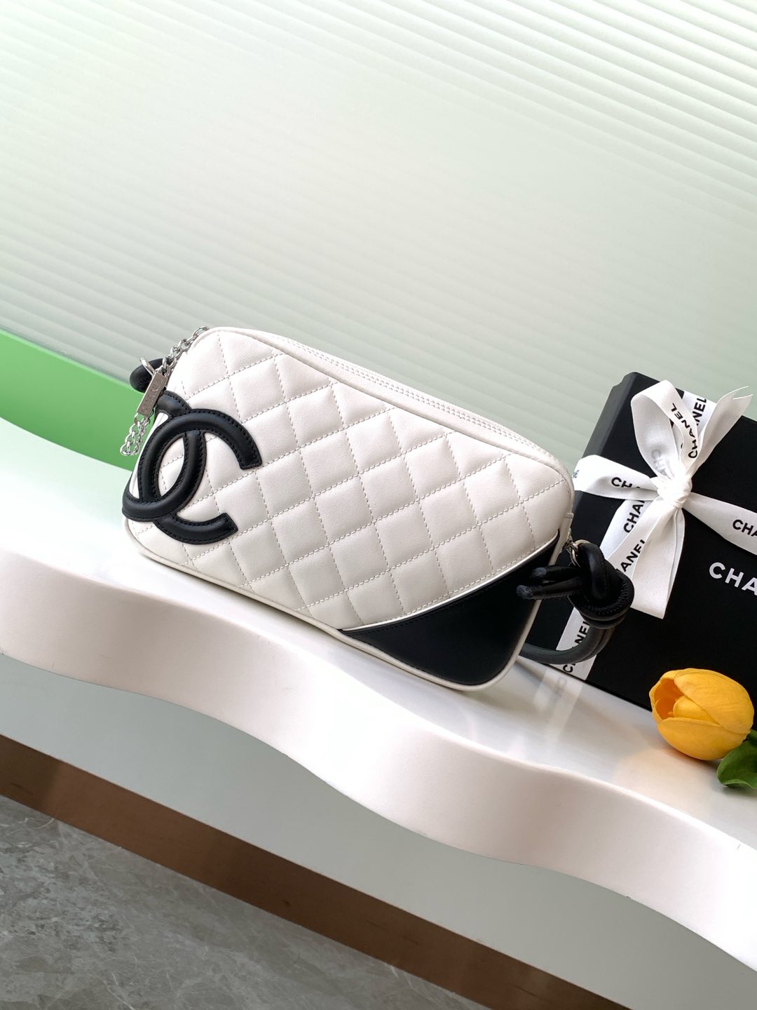 TOP CHANEL Cambon Hobo Bag Leather 12x20x3cm/16x26x5cm - White/Black