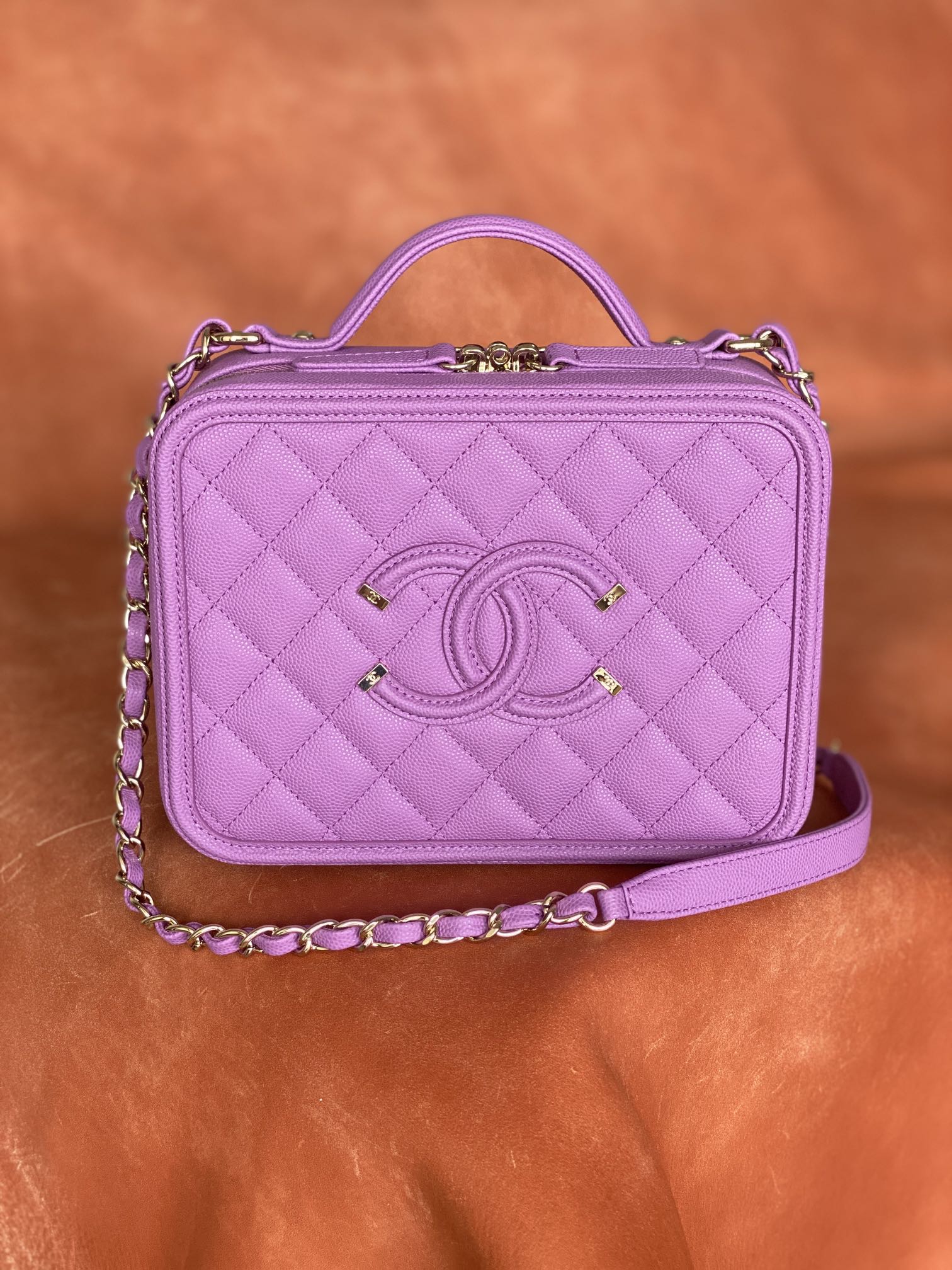 TOP CHANEL Vanity Case Medium - Purple