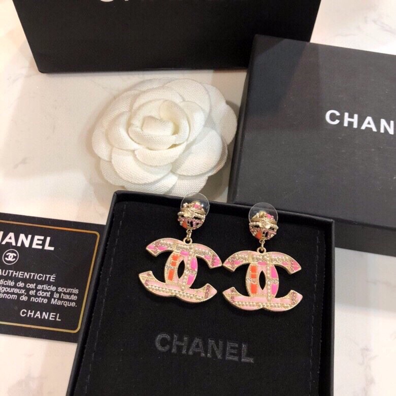 TOP CHANEL Double C Classic Stud Earrings