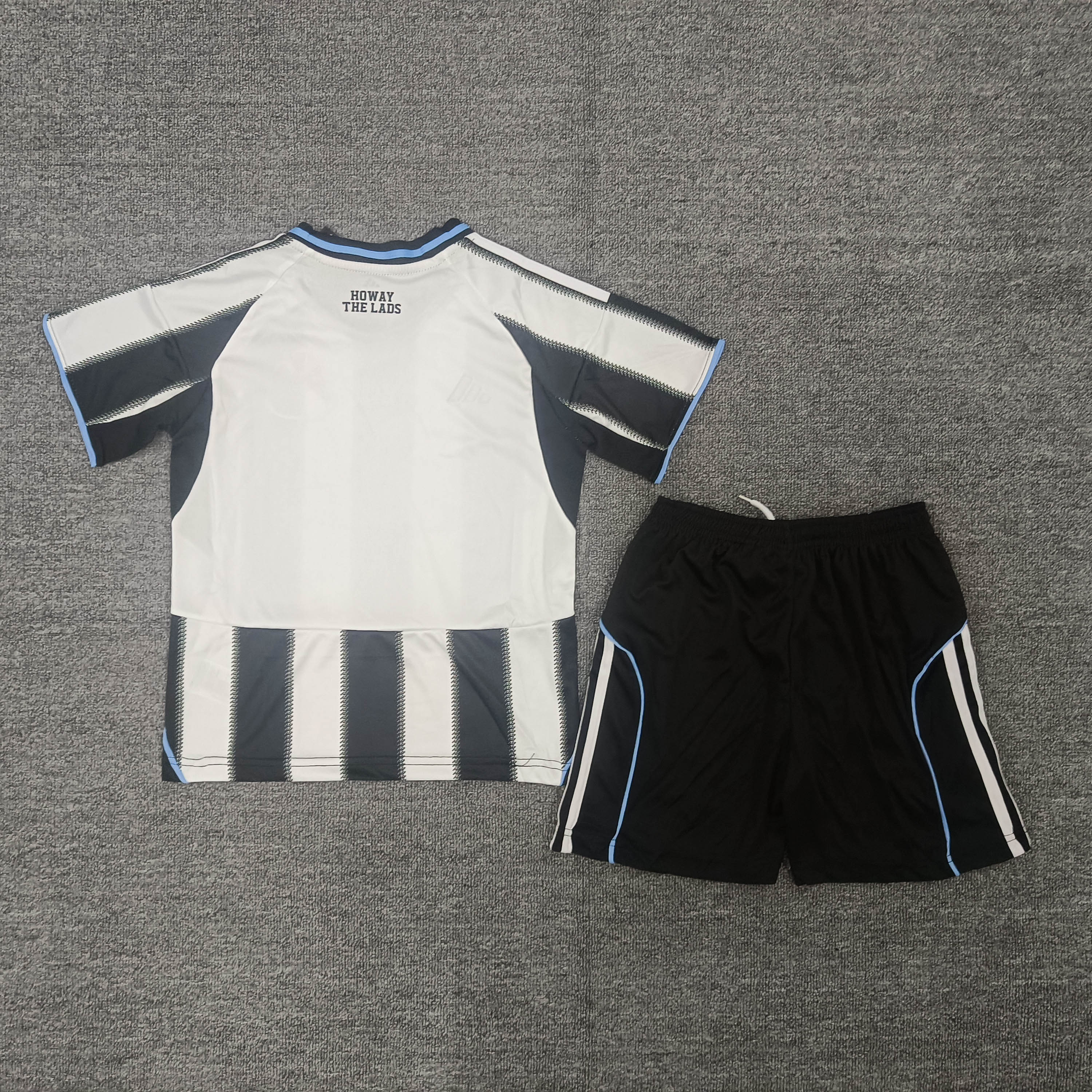 2025/2026 Newcastle United Home Football Jersey  Shirt 1:1 Thai Quality Kids Size