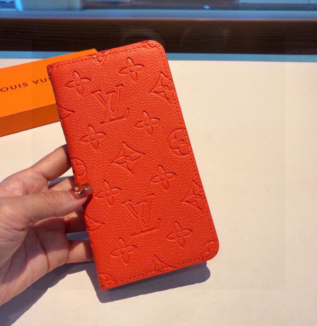 TOP Louis Vuitton LV   Embossed Leather Phone Case-2 Colors