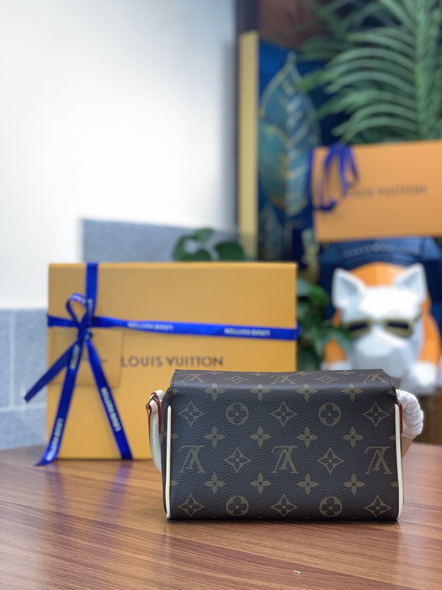TOP Louis Vuitton LV Vintage Monogram Bag 21x6x12cm - Brown