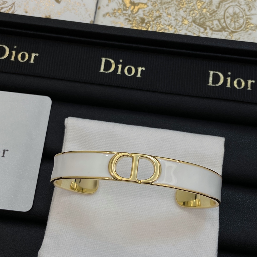 TOP Christian Dior Bracelet - 2 Colors