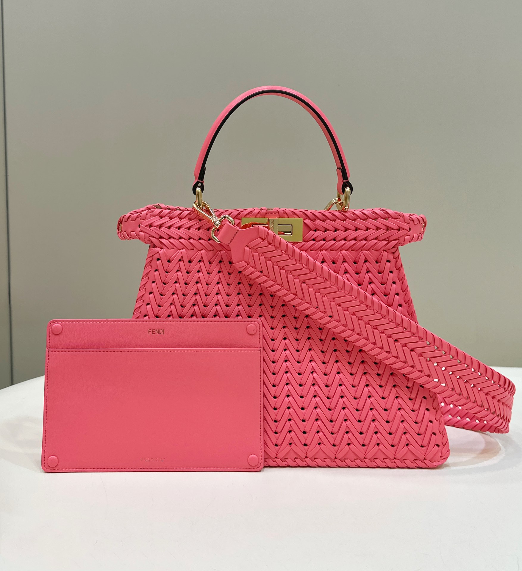 TOP FENDI Peekaboo ISeeU Handbag 33*12*25cm- Bright Pink