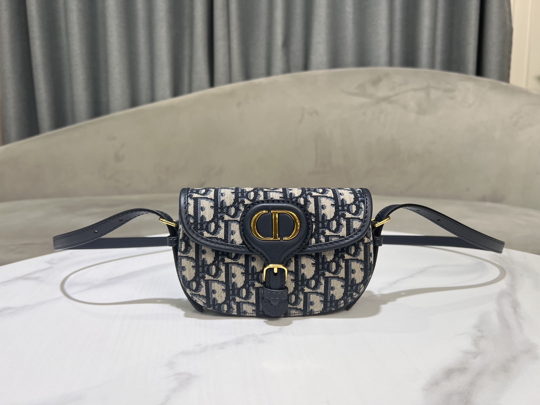 TOP Christian Dior Bobby Bag 17.5×11×3.5cm/22×17×6cm - Monogram