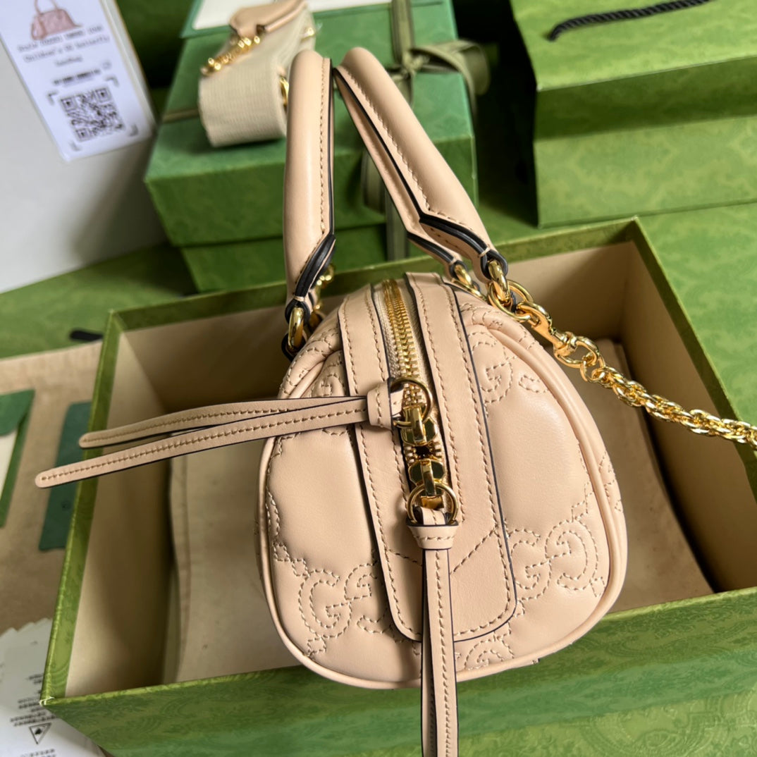 TOP GUCCI G*G Matelasse Leather Top Handle Small Bag - Beige