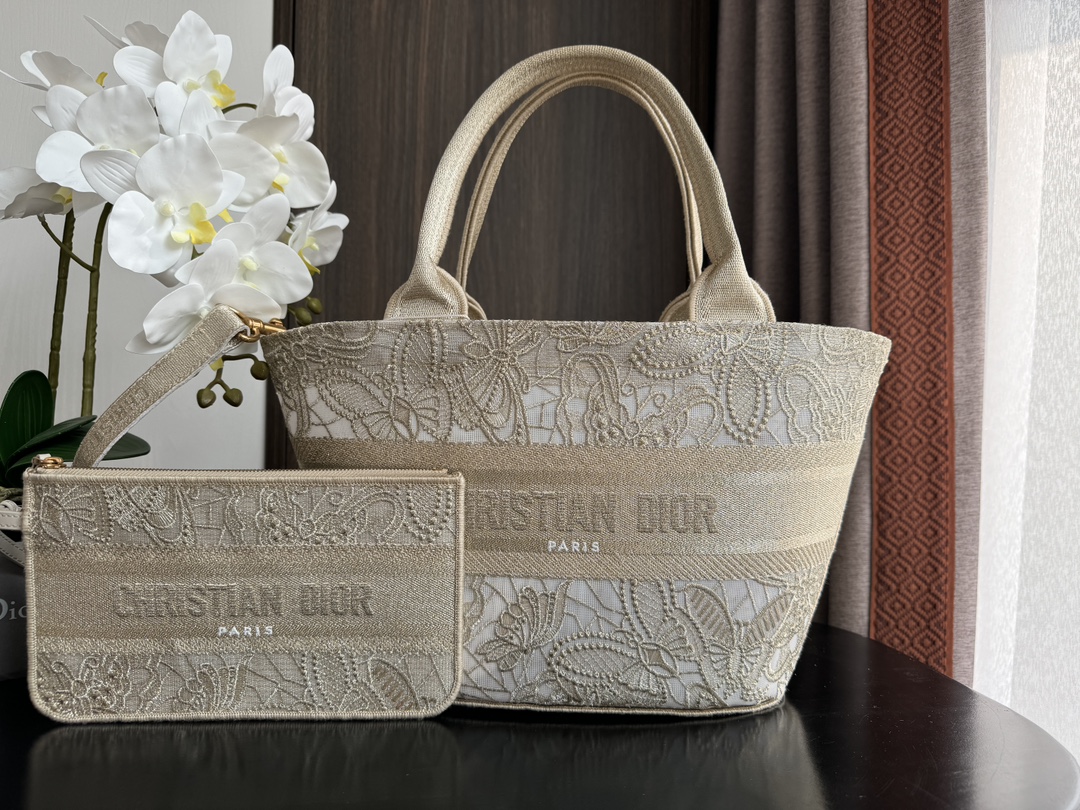 TOP Christian Dior Butterfly Embroidered Vegetable Basket Bags 27*20*8cm - Two Colors