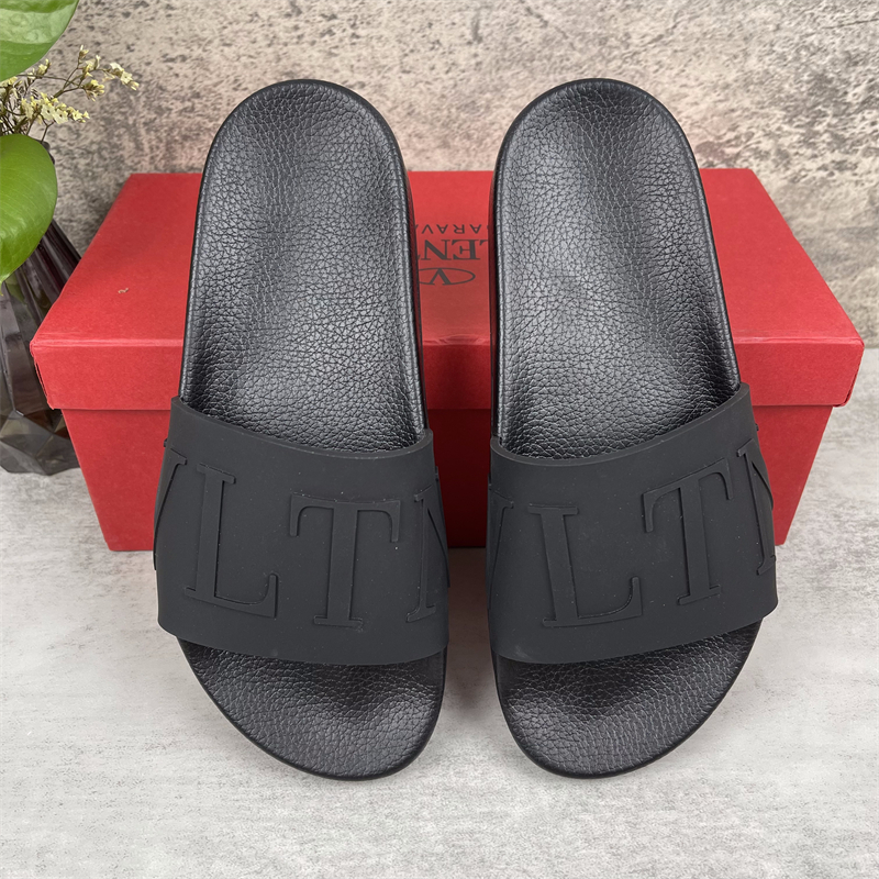 Valentino Rubber Simple And Casual Slide Sandal(Replica)