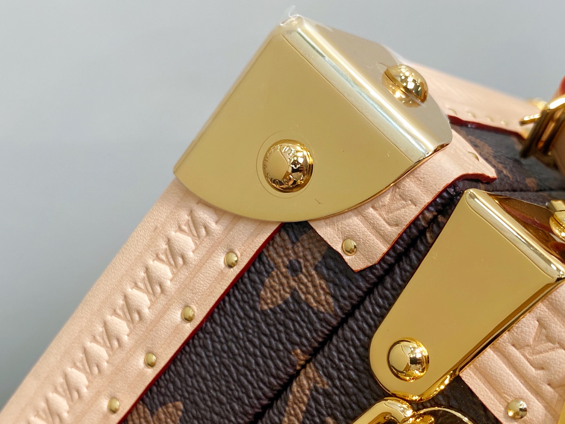 TOP Louis Vuitton LV Mini Square Trunk Cherry Box Bag 17x8x17cm - Brown