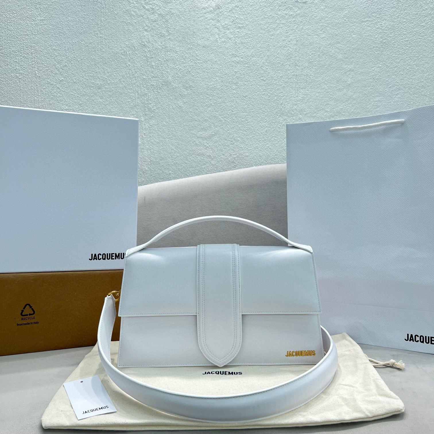Jacquemus Le Bambinou Shoulder Handbag (Replica)