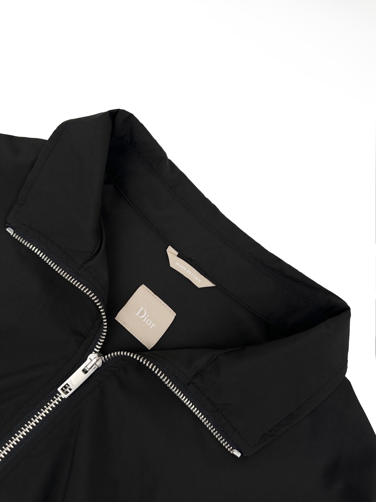 Dior Montaigne 刺绣拉链外套