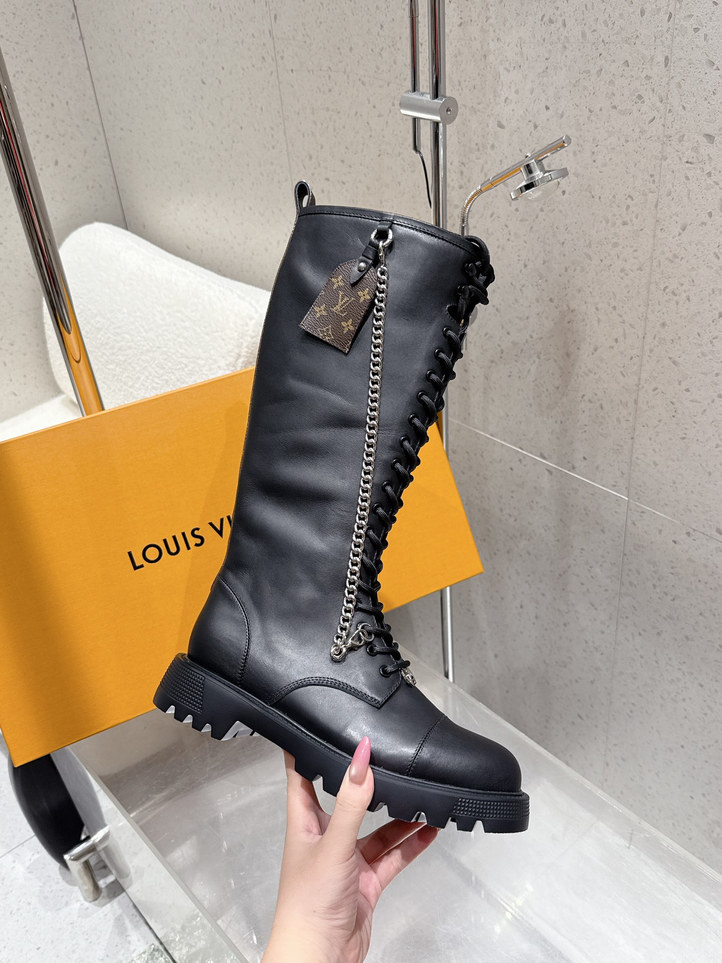 TOP Louis Vuitton LV Calfskin Long Boots - 2 Colors