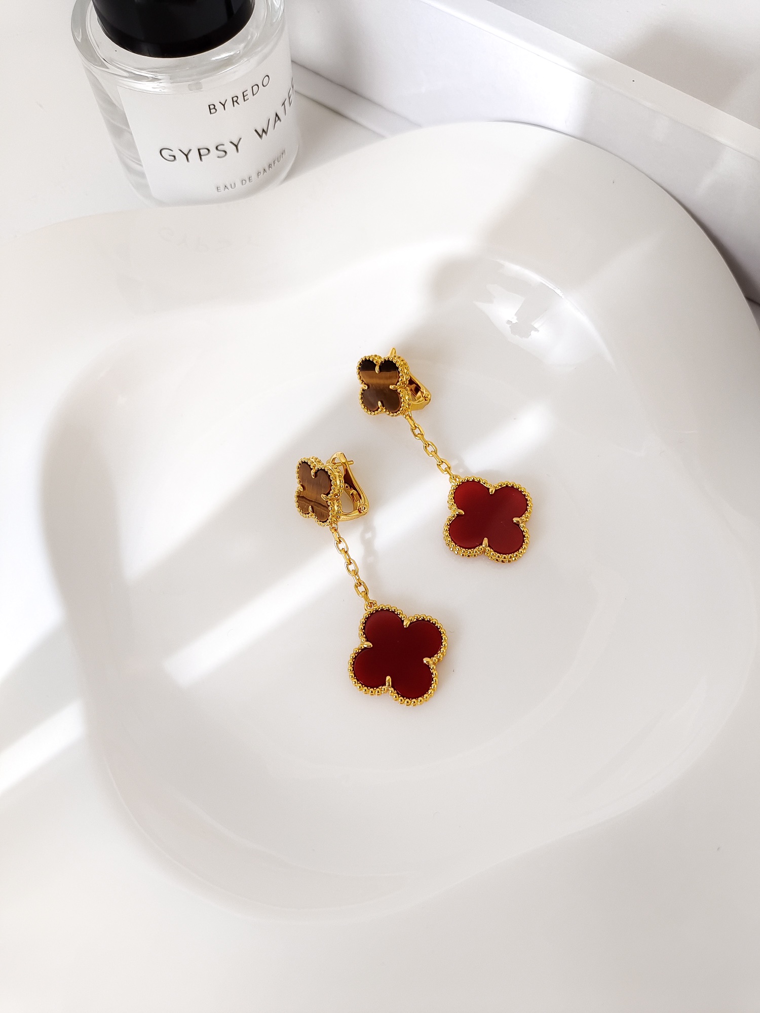 TOP Van Cleef & Arpels Earrings-Red