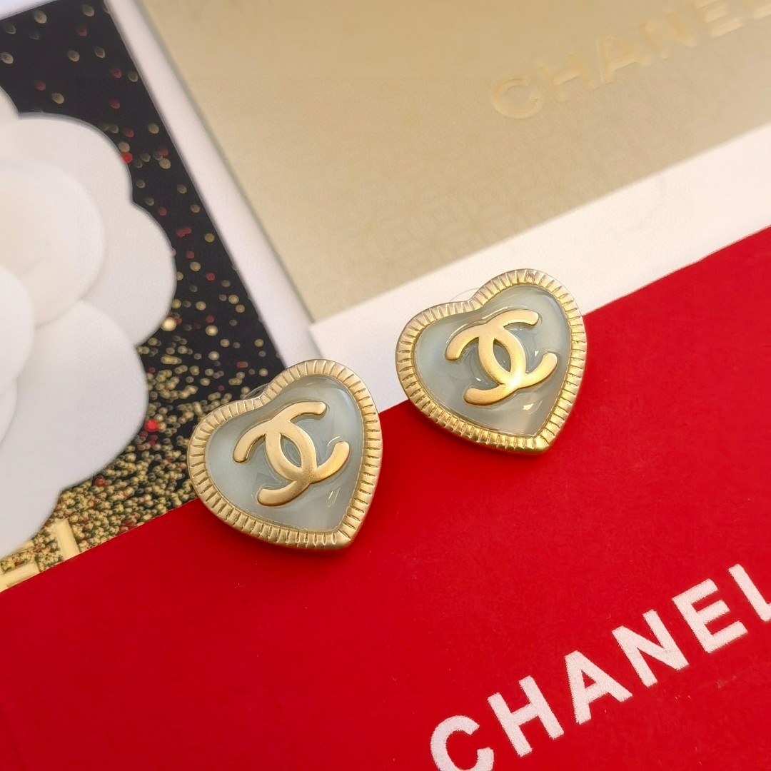 TOP CHANEL Double C Earrings - Gold