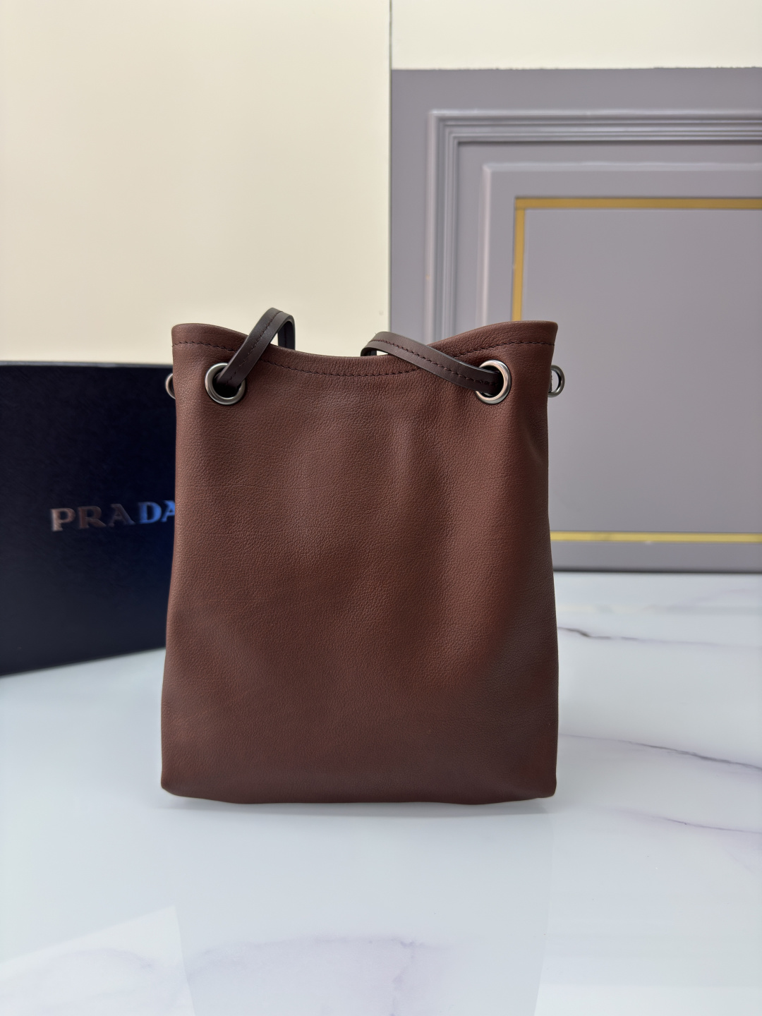 TOP PRADA Cowhide Tote Bag 25x24CM - Brown