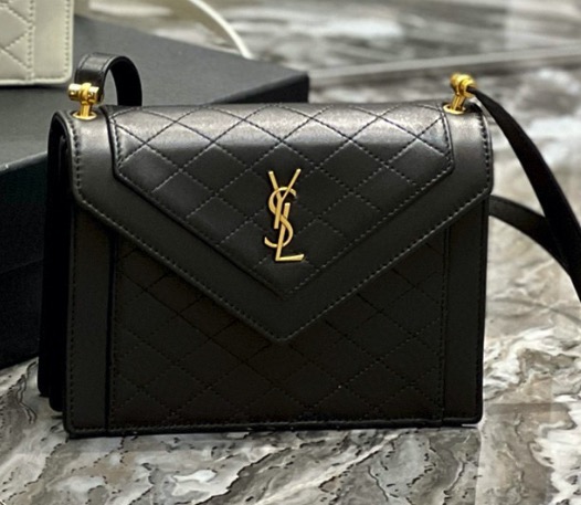 TOP Yves Saint Laurent YSL Mini Quilted Envelope Bags - 2 Sizes - 3 Colors