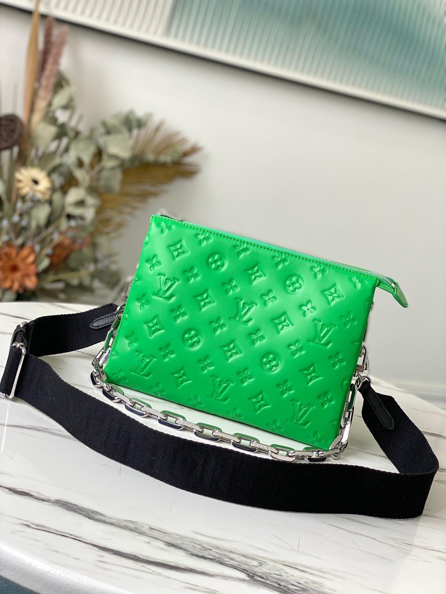 TOP Louis Vuitton LV £V Coussin PM Bag 26x20x12cm- Green