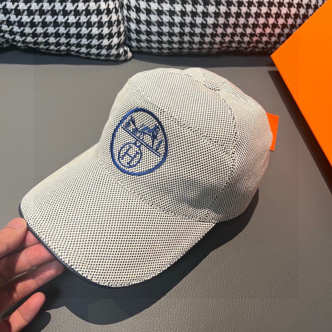 TOP HERMES Baseball Hat - White and Blue