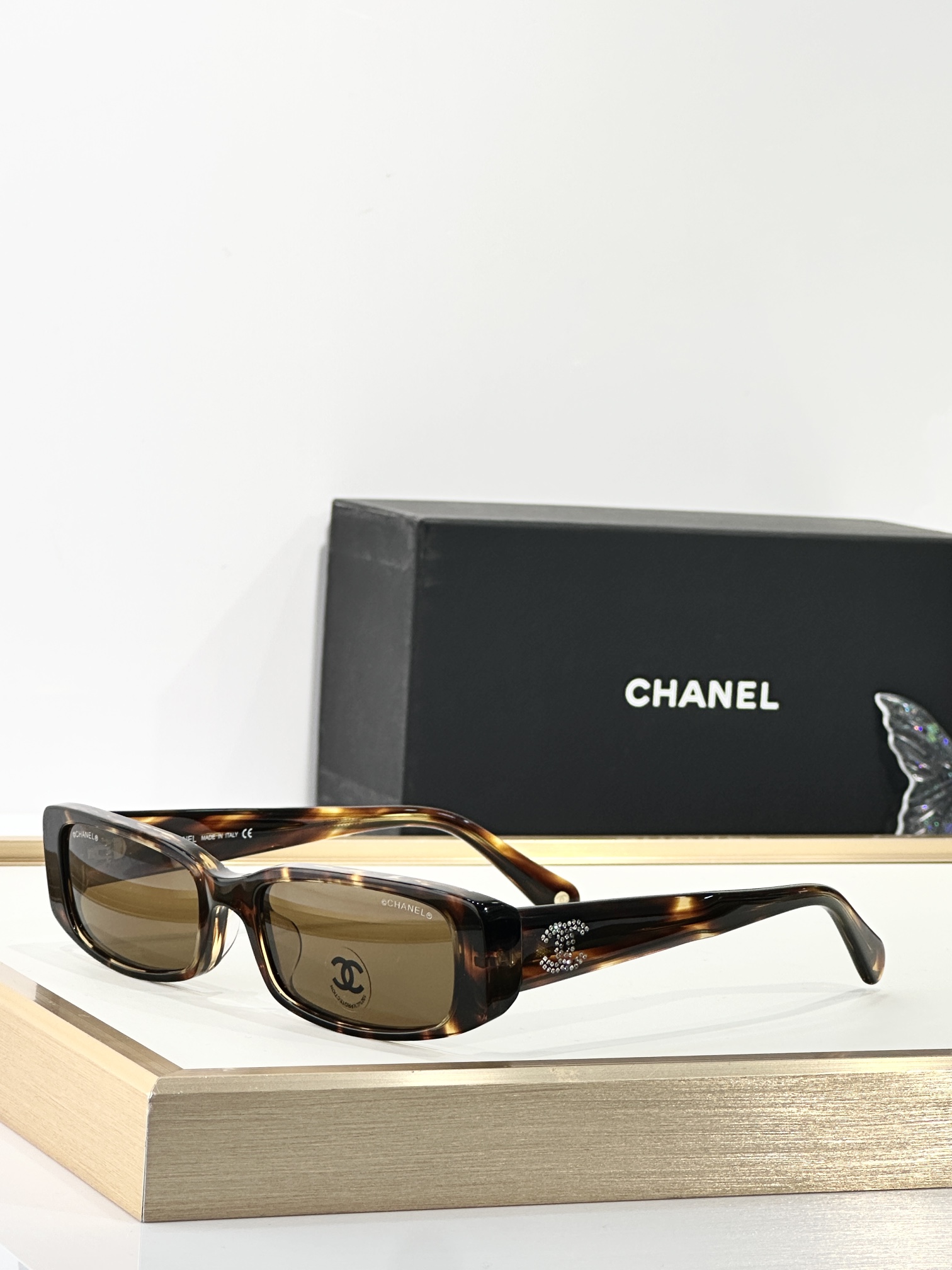 TOP CHANEL Sunglasses - 6 Colors