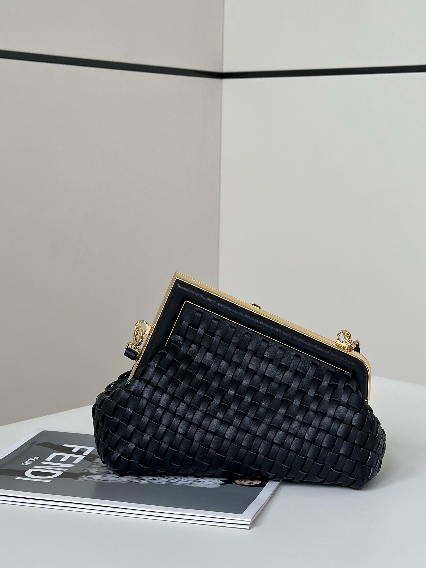 TOP FENDI First Bag Sheepskin Weaving 24x9x18cm - Black