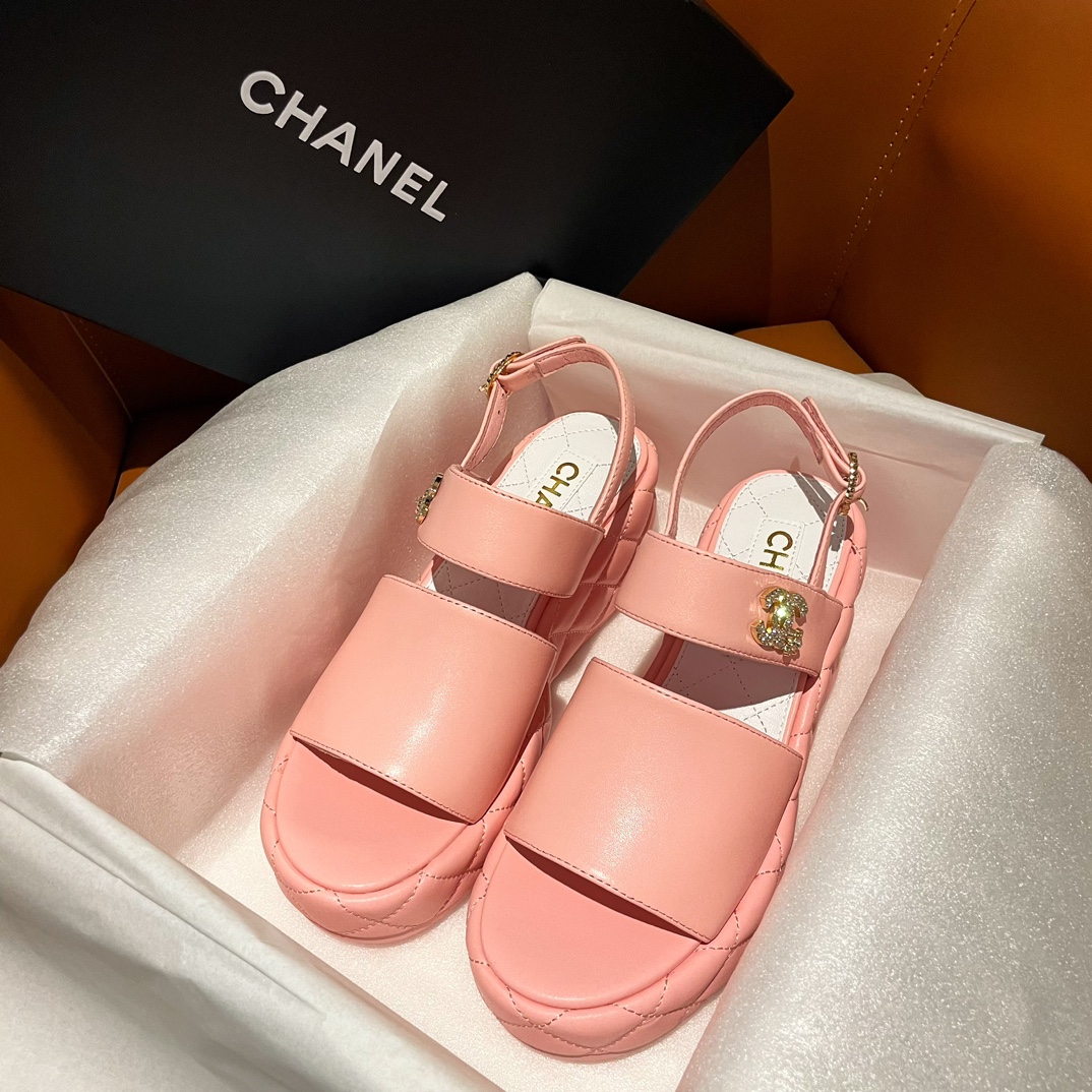 TOP CHANEL 7.5cm High Heel CC Wedge Sandals - 3 Color