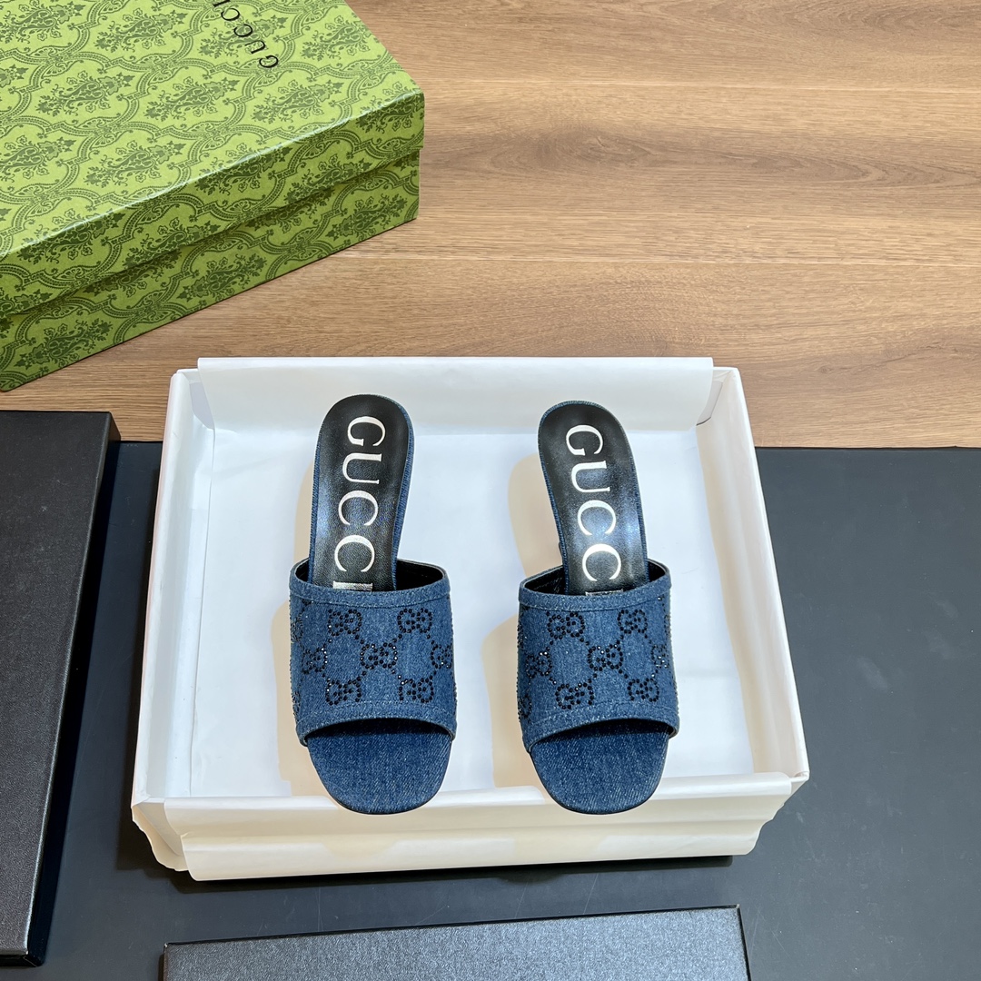 TOP GUCCI GG Rhinestones Slippers - Denim