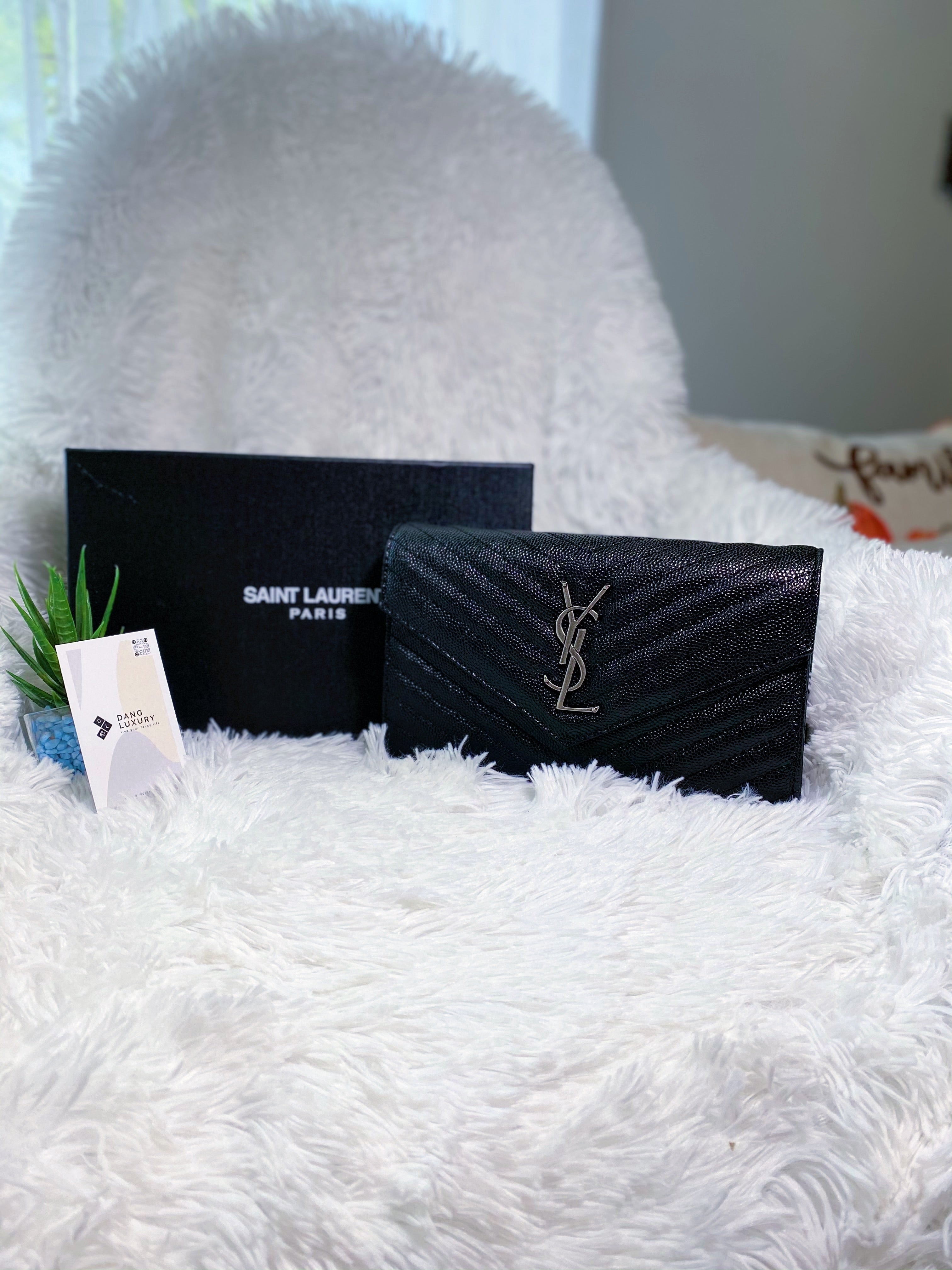 TOP Yves Saint Laurent YSL Monogram WOC Grain Leather - BLACK