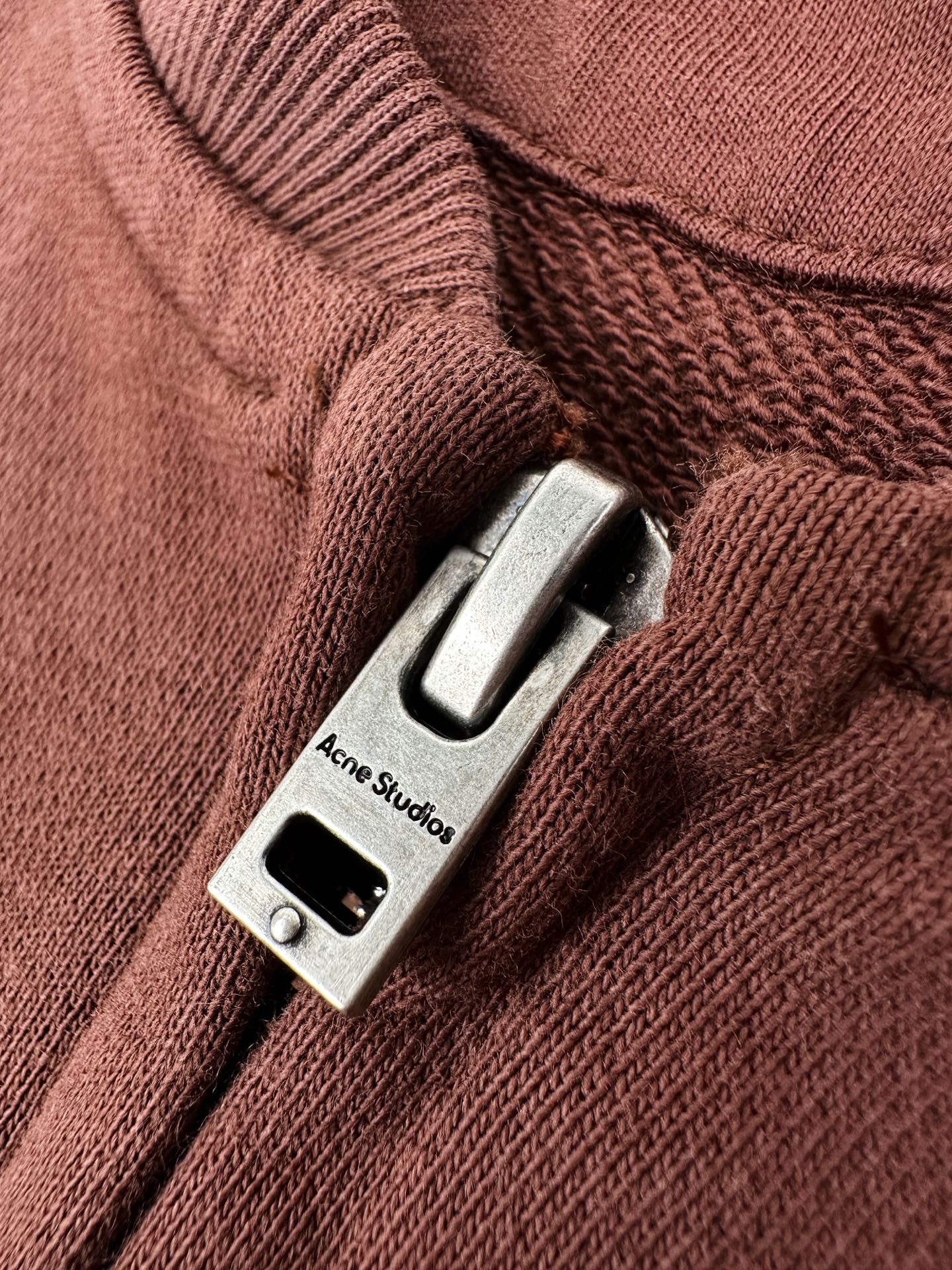 Acne Studios 喷绘做旧徽标棒球领夹克