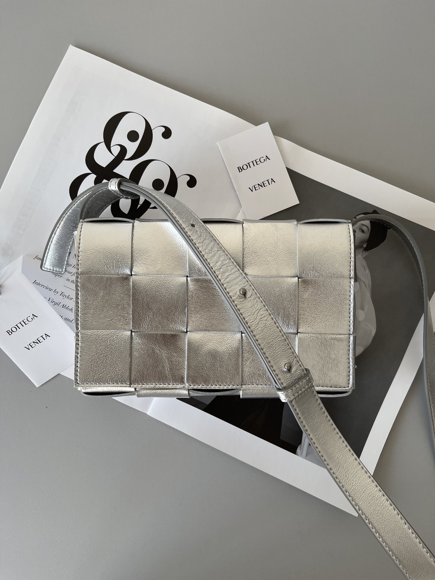 TOP Bottega Veneta BV Cassette Bags- Silver