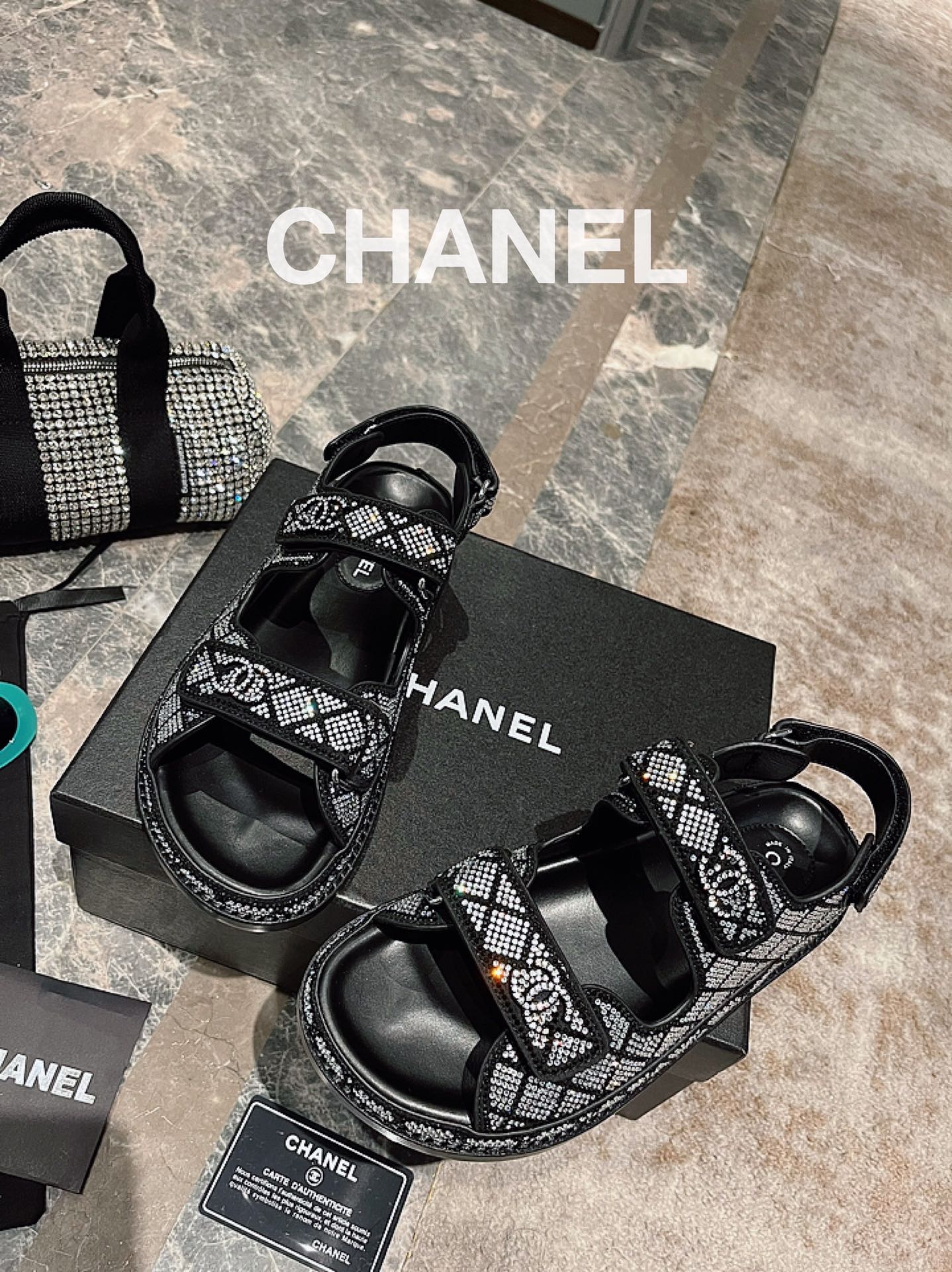 TOP CHANEL 22ss Velcro Beach Sandals - Black