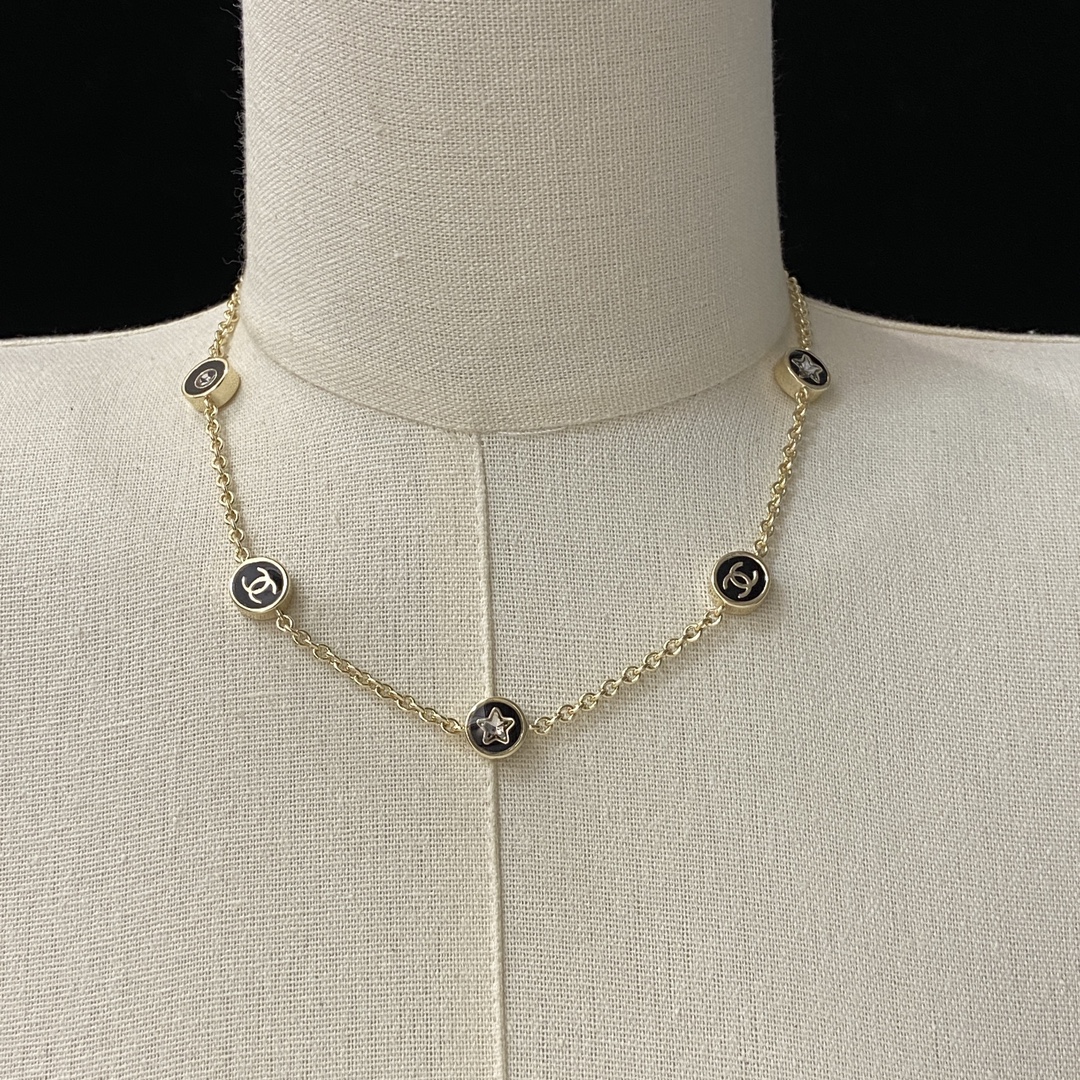 TOP CHANEL CC Necklace - Gold