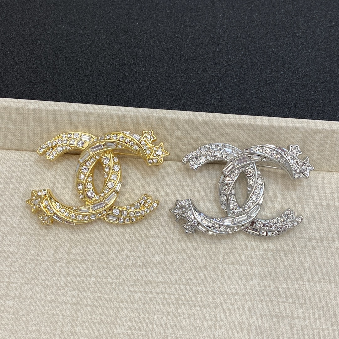 TOP CHANEL Brooch - 2 Colour