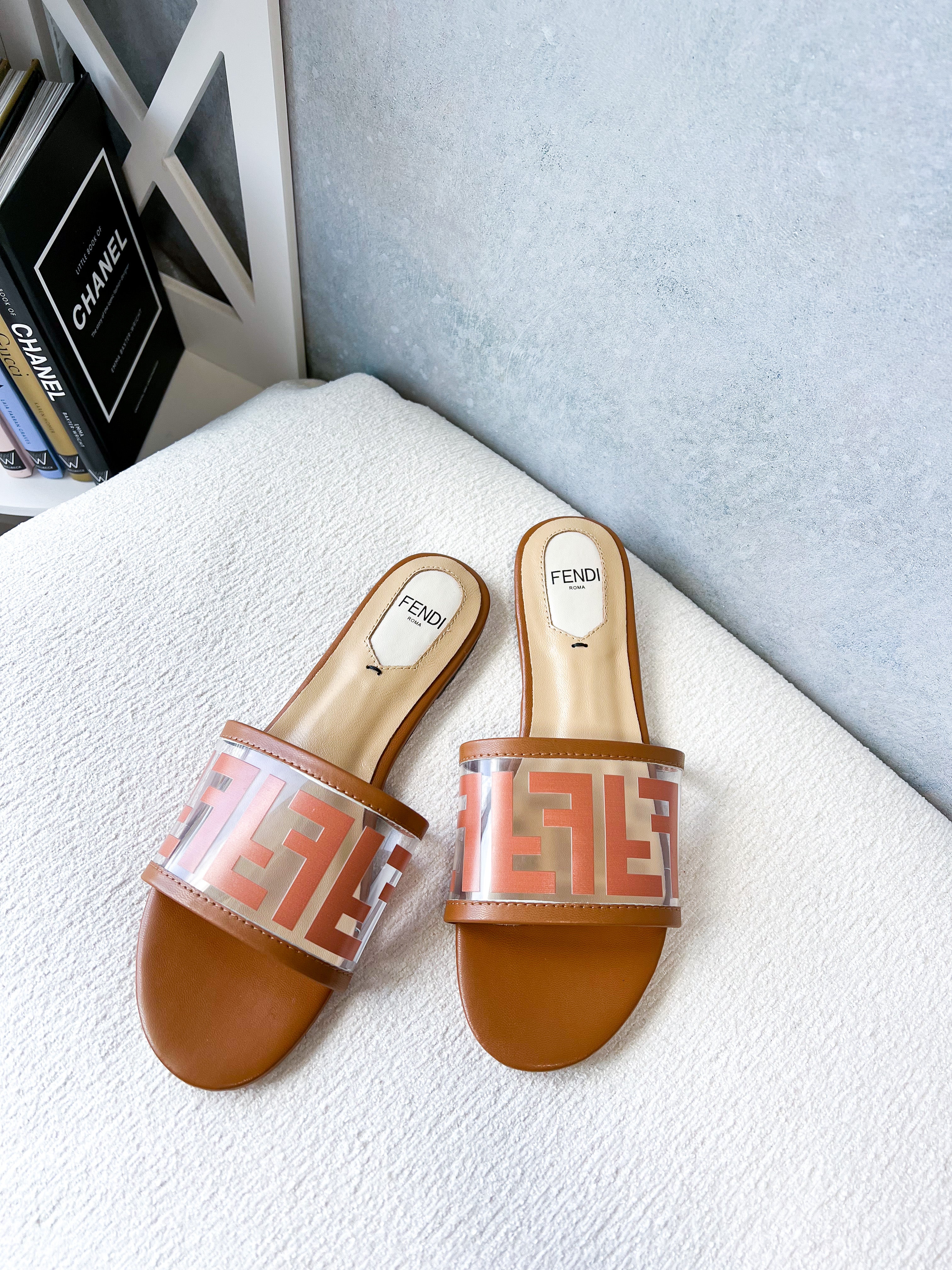 TOP FENDI FENDI Clear Slides - Brown
