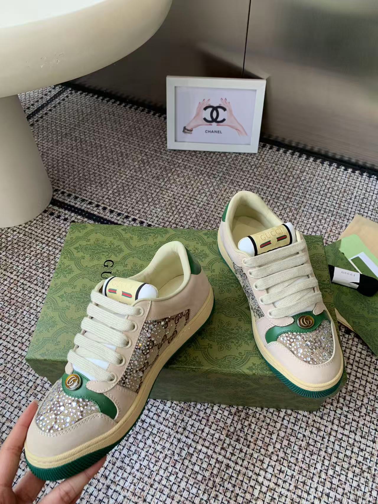 TOP GUCCI GG Casual Shoes - Green and Beige