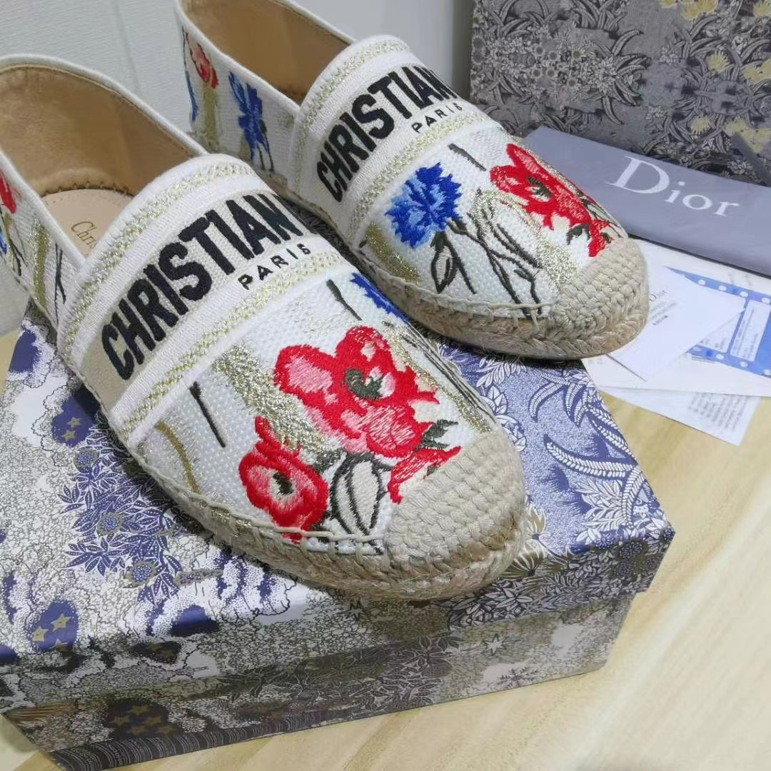 TOP Christian Dior Flats - Beige