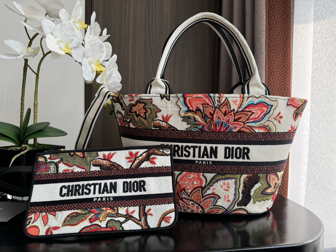 TOP Christian Dior Butterfly Embroidered Vegetable Basket Bags 27*20*8cm