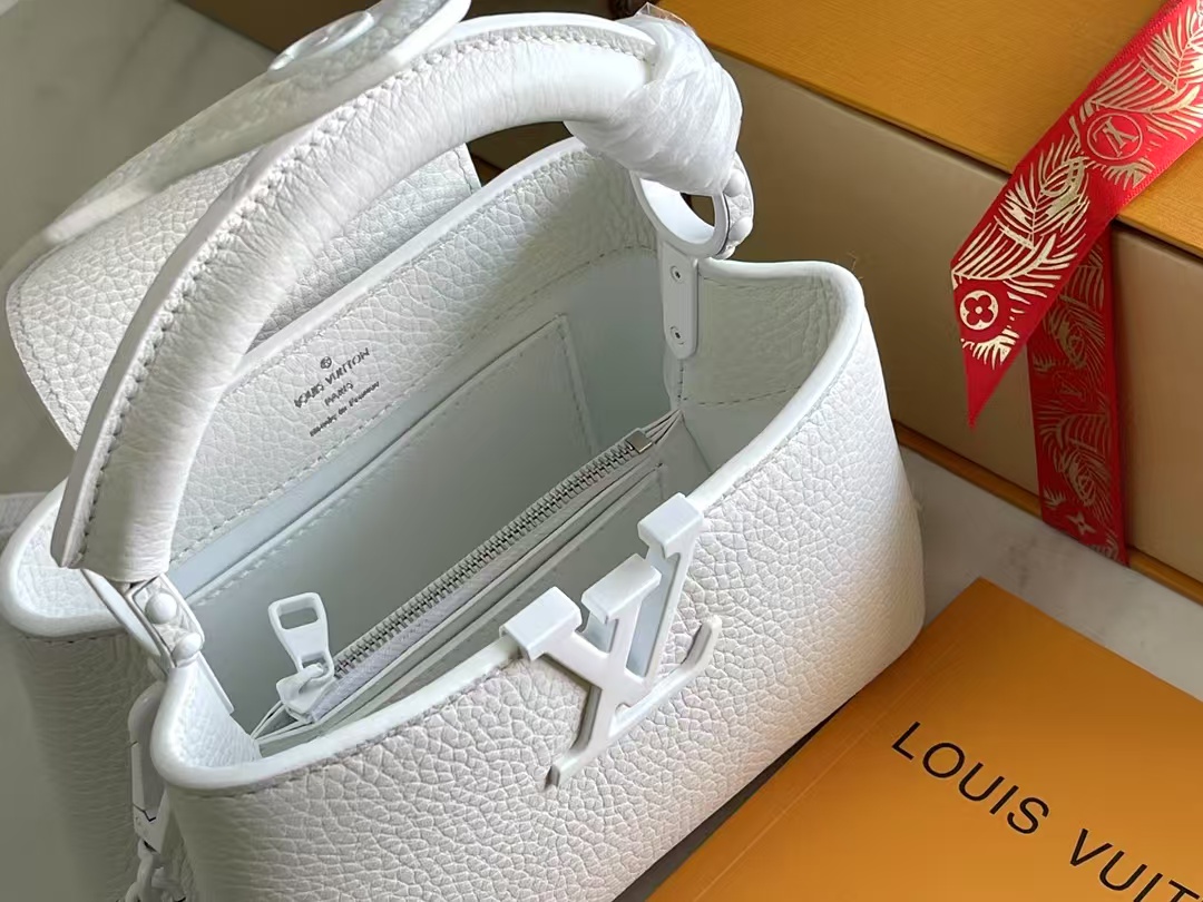 TOP Louis Vuitton LV Capucine Bag 21x8x14 cm - White