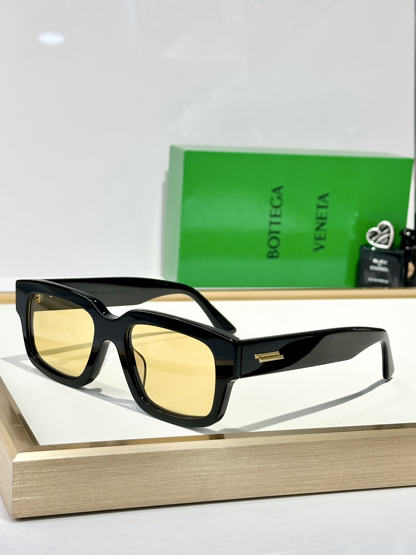 TOP Bottega Veneta BV Sunglasses - 7 Colors