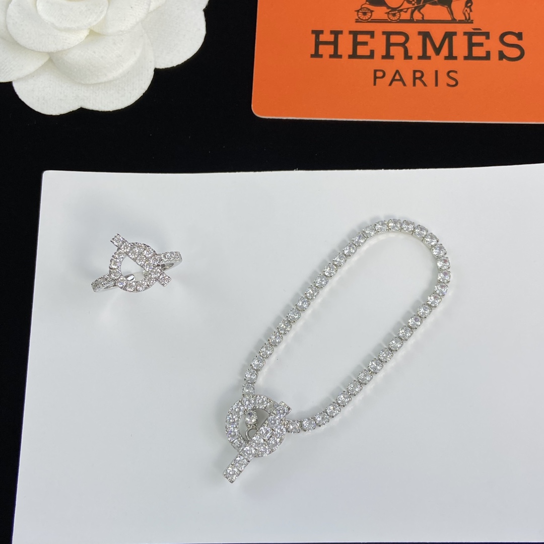 TOP HERMES Necklace Earrings Bracelet Ring Set - Silver
