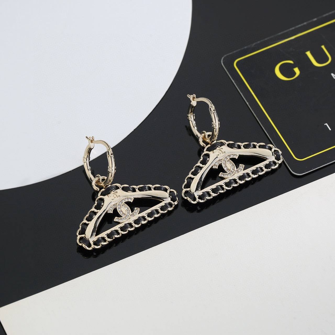 TOP CHANEL Clothes Hanger Earrings - Gold