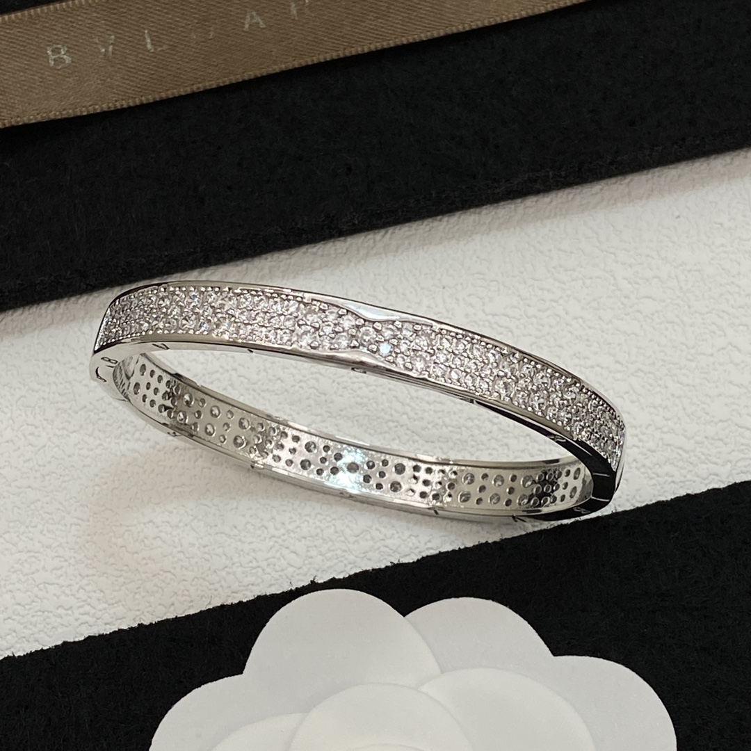 TOP BVLGARI Bracelet - 2 Colors