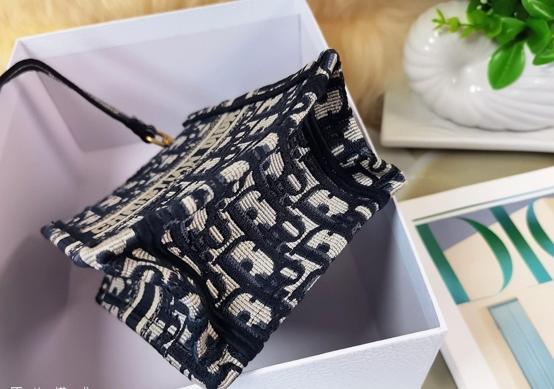 TOP Christian Dior Mico Mini Book Tote Bag Monogram 13X18X7CM