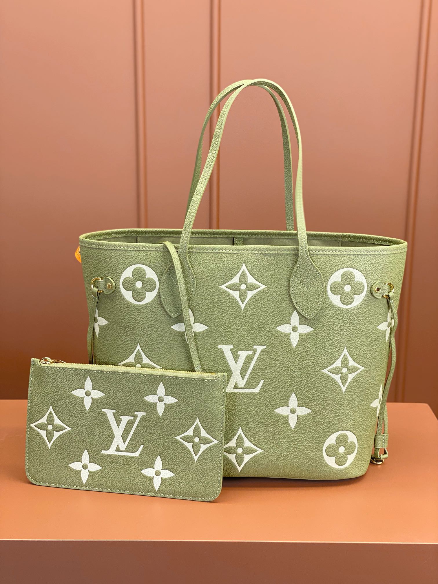 TOP Louis Vuitton LV Neverful Bag 31x28x14cm - Green
