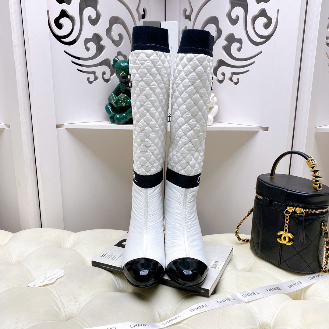 TOP CHANEL Lambskin Boots 5cm Heels - white/Black/Beige