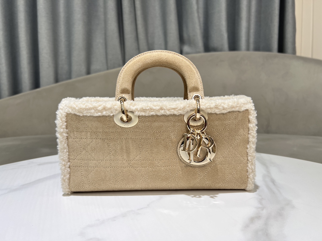 TOP Christian Dior Lady D-Joy Sheeps Leather 26*13.5*5cm - Brown