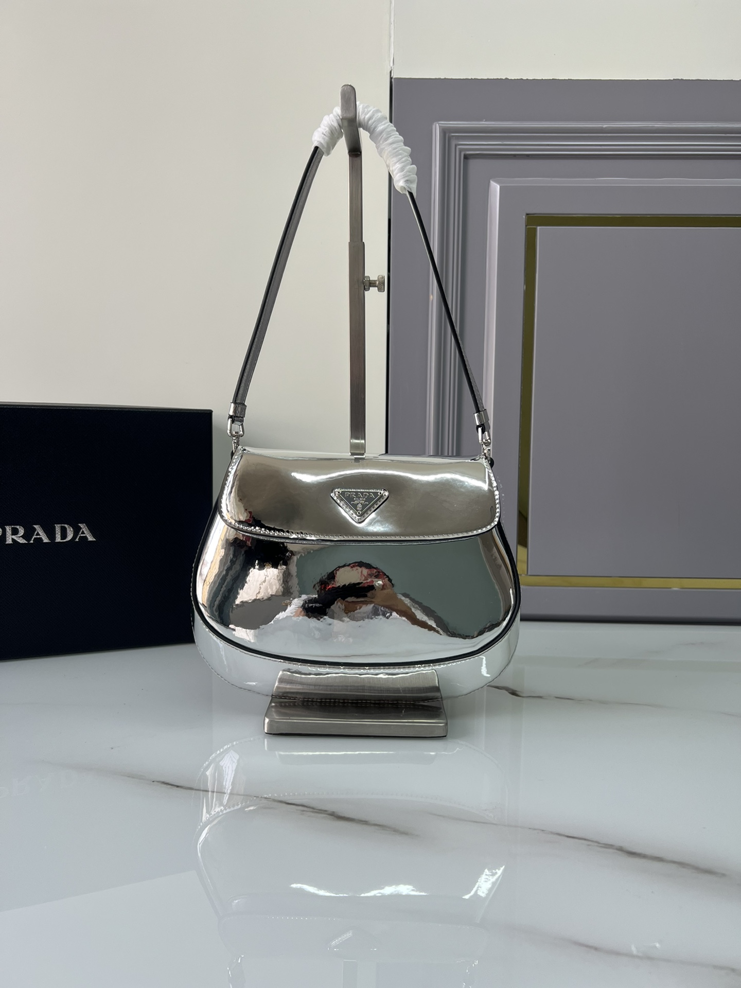 Top PRADA Retro Cleo Underarm Bag 23x18x4 cm - Nine Colors