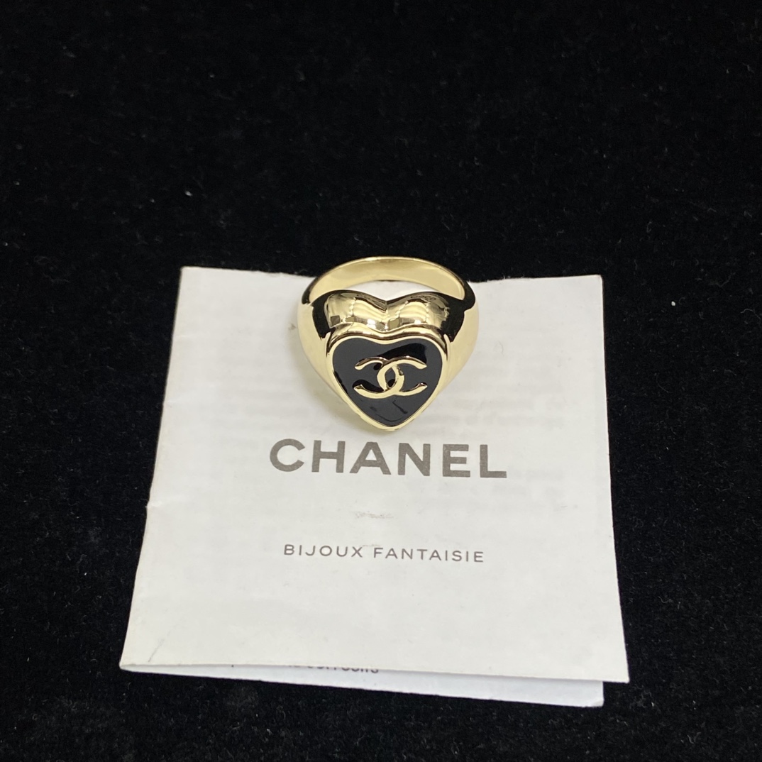 TOP CHANEL Ring - Gold and Black