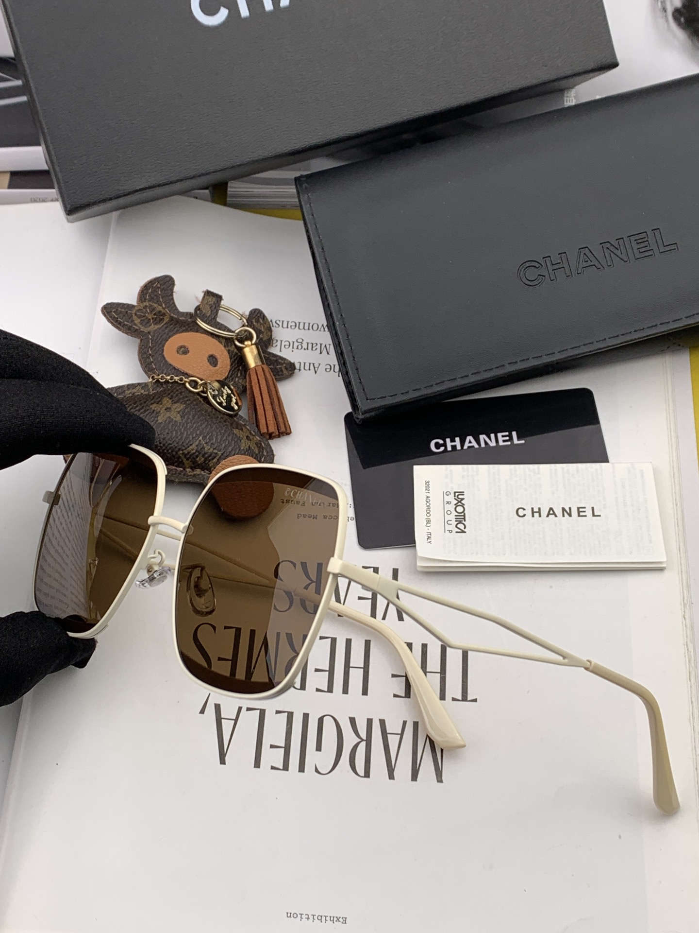 TOP CHANEL  New Nylon Rimless Diamond Glasses - 3 Colors