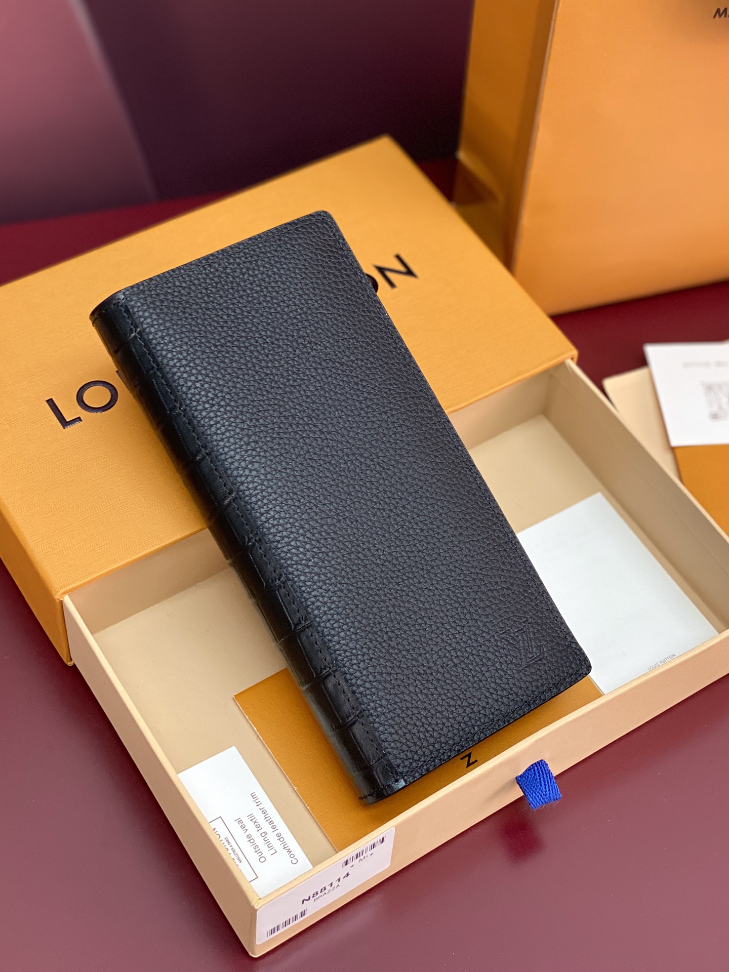 TOP Louis Vuitton LV Men's Long Wallet with Crocodile Leather 10x19x2cm - Black