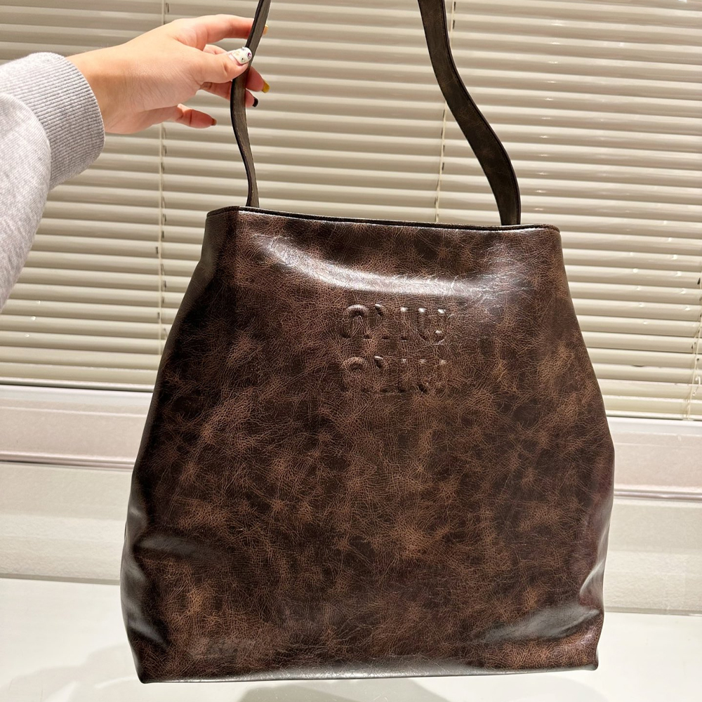 MIU MIU Hobo Leather Shoulder Handbag（Replica）